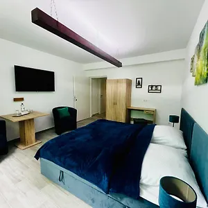  Apartment Holi Day 2-bett App 4